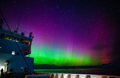 Antarctica - Polar Circle - Deep South Discovery voyage - Aurora Australis / Southern Lights